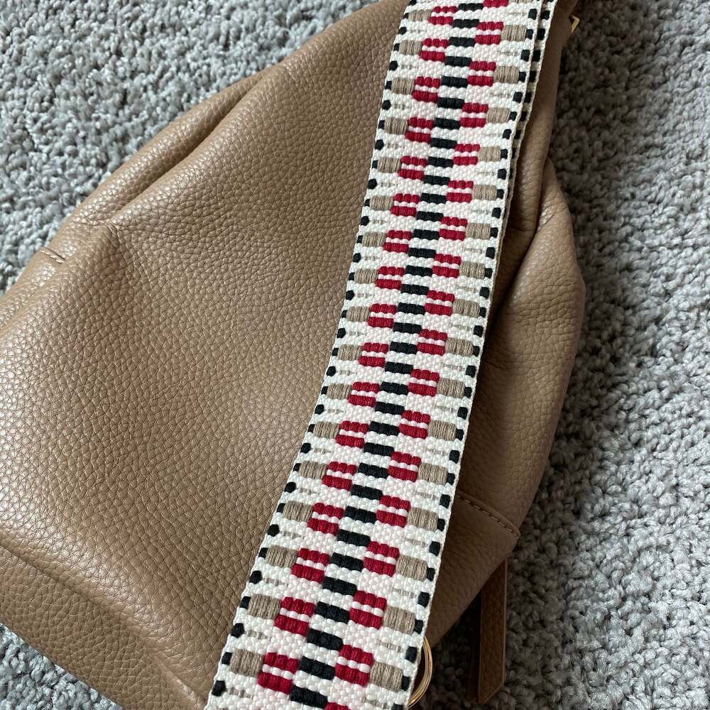 A LITTLE LAST MINUTE TAN SLING BAG - Picture 8 of 16